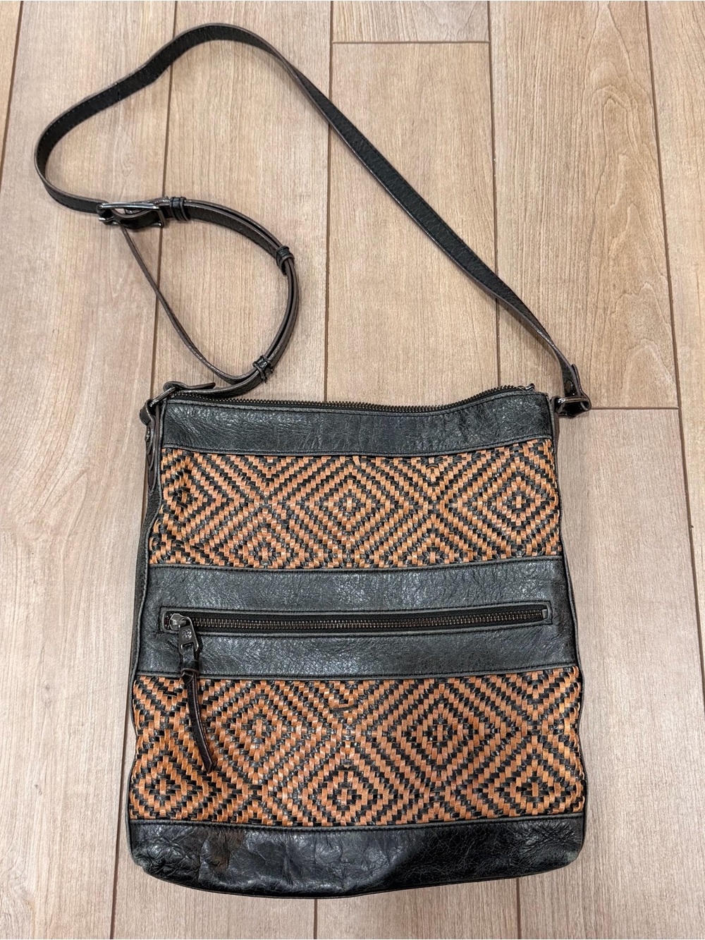 Elliot Luca Women's Black & Tan Woven Crossbody Bag